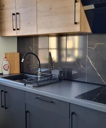 Przypudrowane Tpd 2a Trzy Oddzielne Sypialnie, Przestronny Salon, Kuchnia I łazienka Na 70 M2 Apartament *