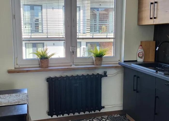 Przypudrowane Tpd 2a Trzy Oddzielne Sypialnie, Przestronny Salon, Kuchnia I łazienka Na 70 M2 Apartament
