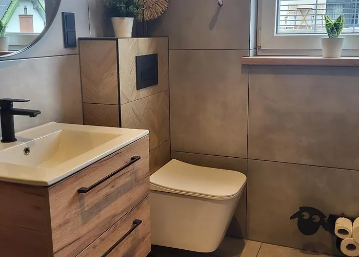 Przypudrowane Tpd 2a Trzy Oddzielne Sypialnie, Przestronny Salon, Kuchnia I łazienka Na 70 M2 * Jastrzębia Góra